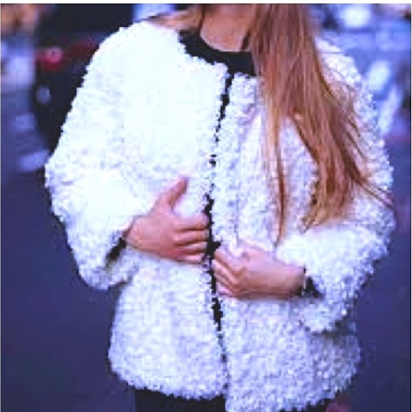FAUX FUR LAMBSWOOL LOOPED PUFFY YARN JACKET, BY BERNARDO COLLECTION, SZ M, ECRU - Picture 1 of 10